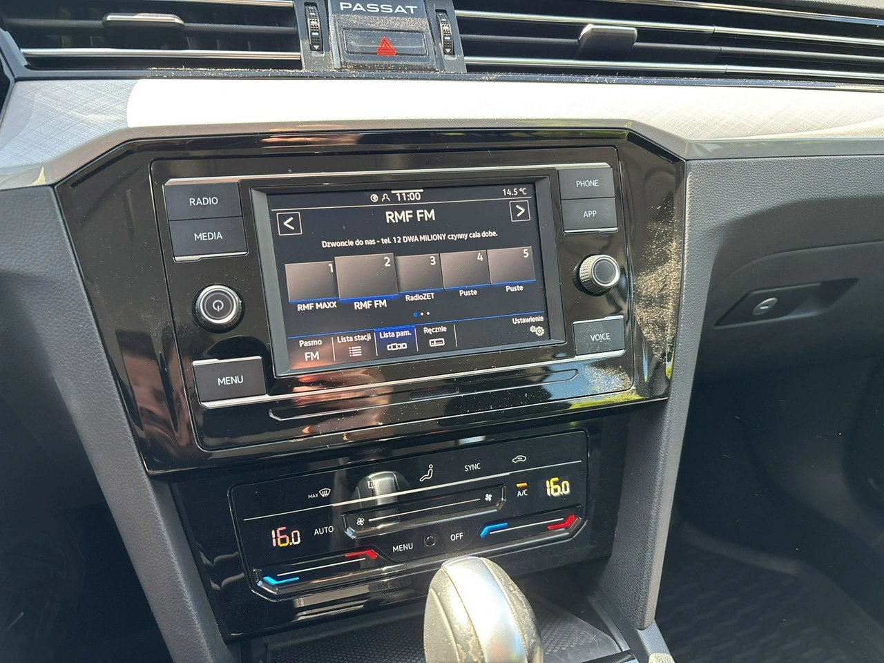 Volkswagen Passat - Zdjęcie 23