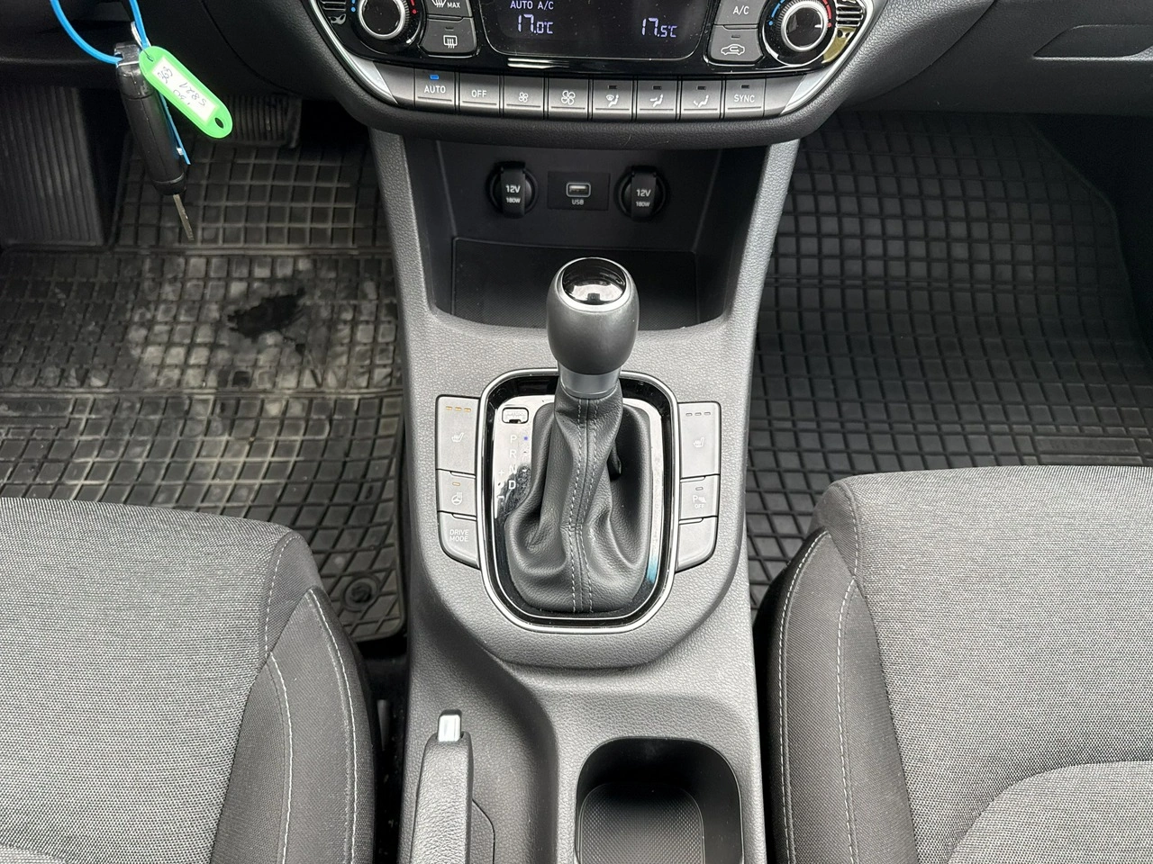 Hyundai i30 - Zdjęcie 23