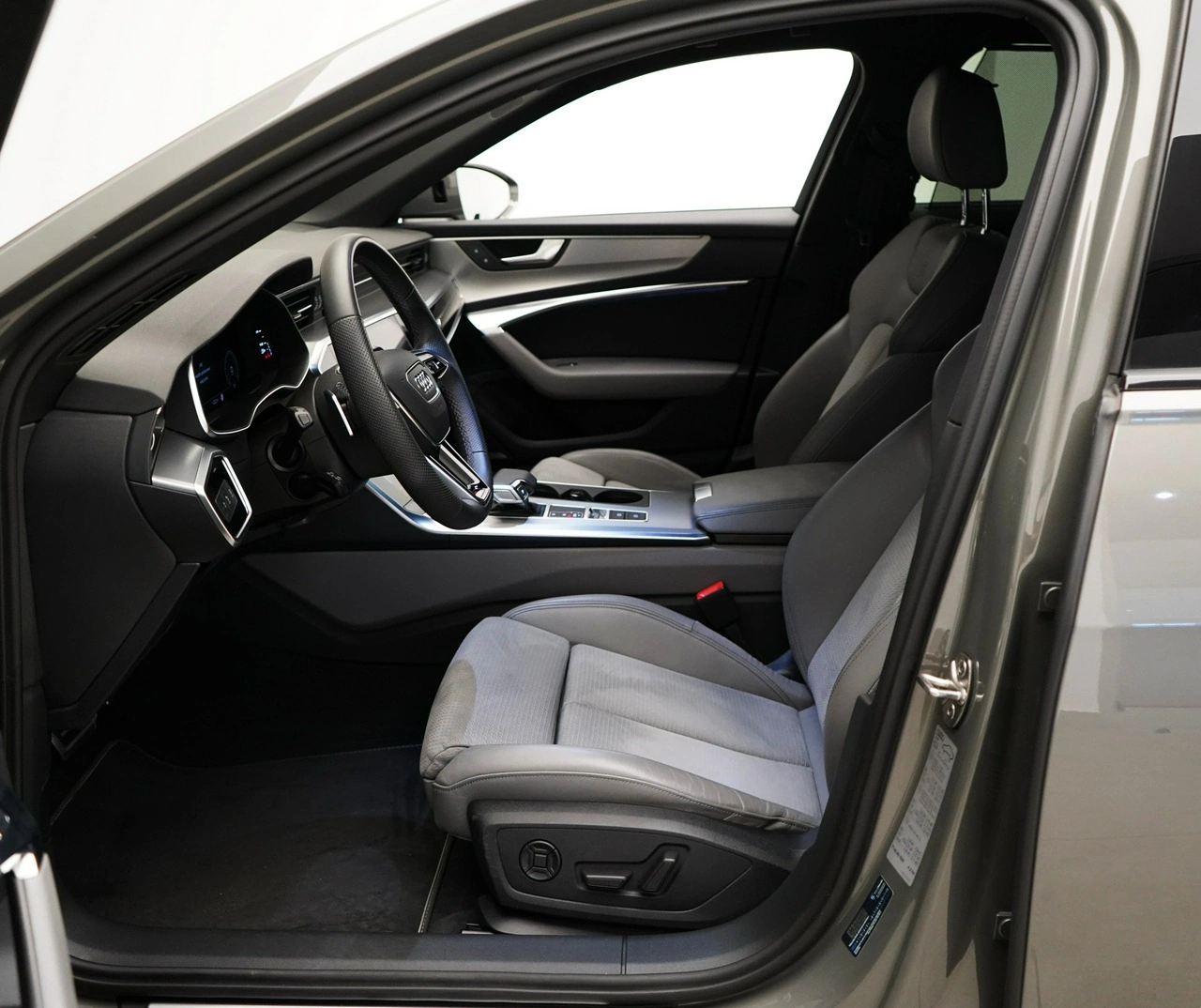 Audi A6 - Zdjęcie 11