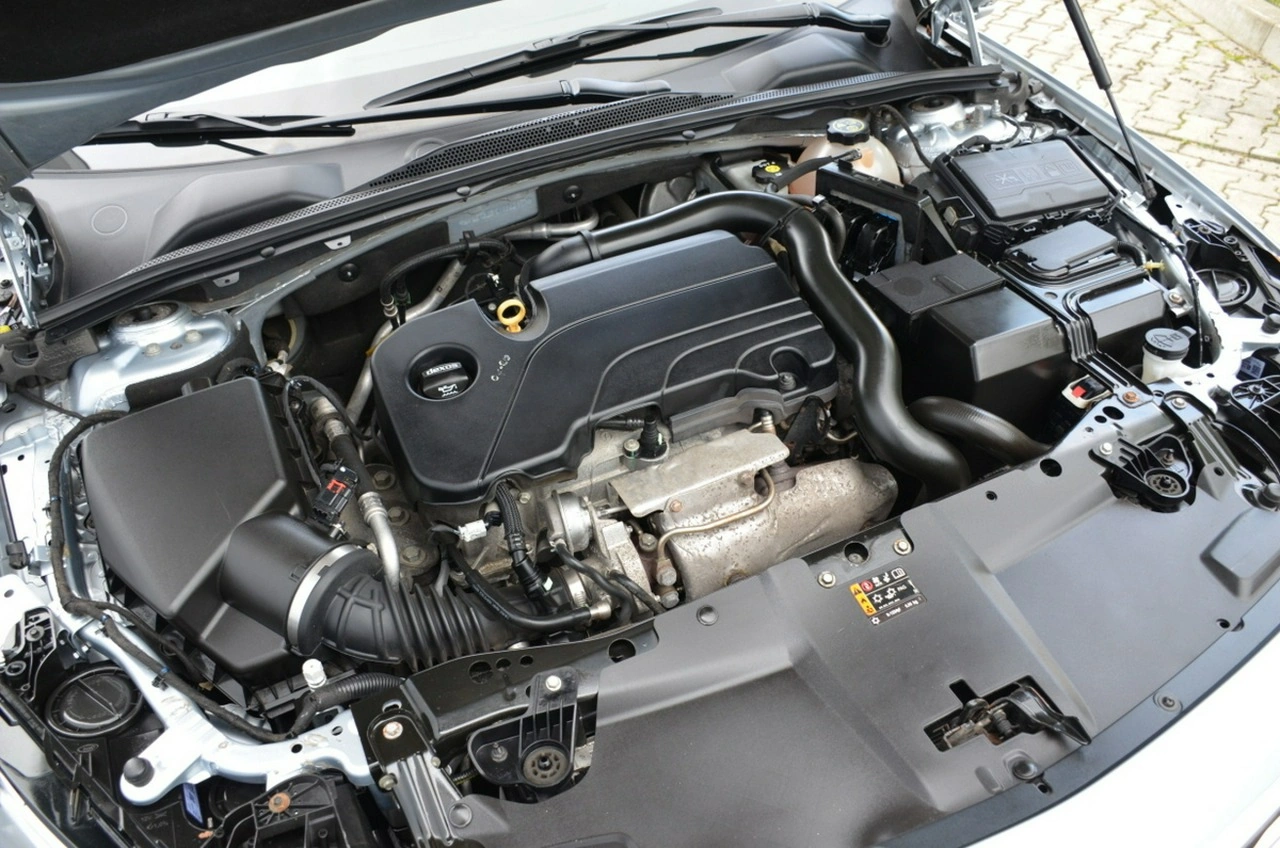 Opel Insignia - Zdjęcie 14