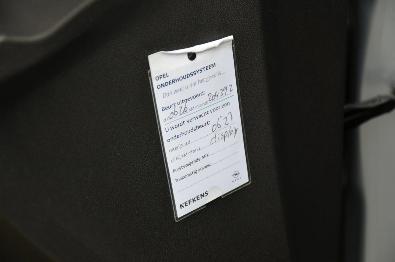 Opel Insignia - Zdjęcie 19