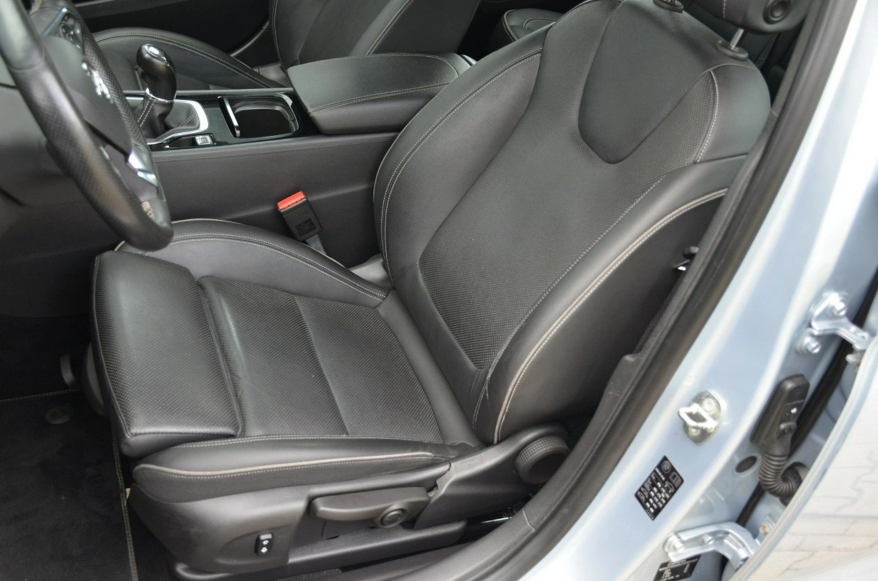 Opel Insignia - Zdjęcie 22