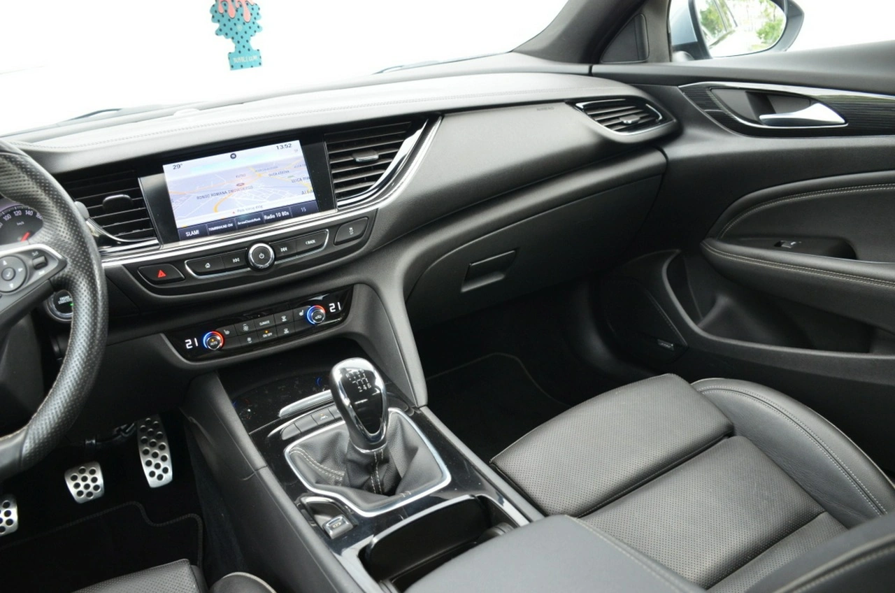 Opel Insignia - Zdjęcie 27