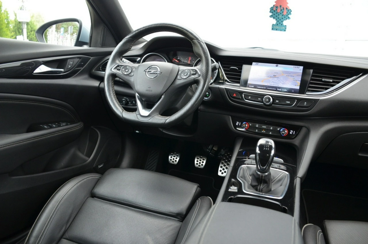 Opel Insignia - Zdjęcie 28
