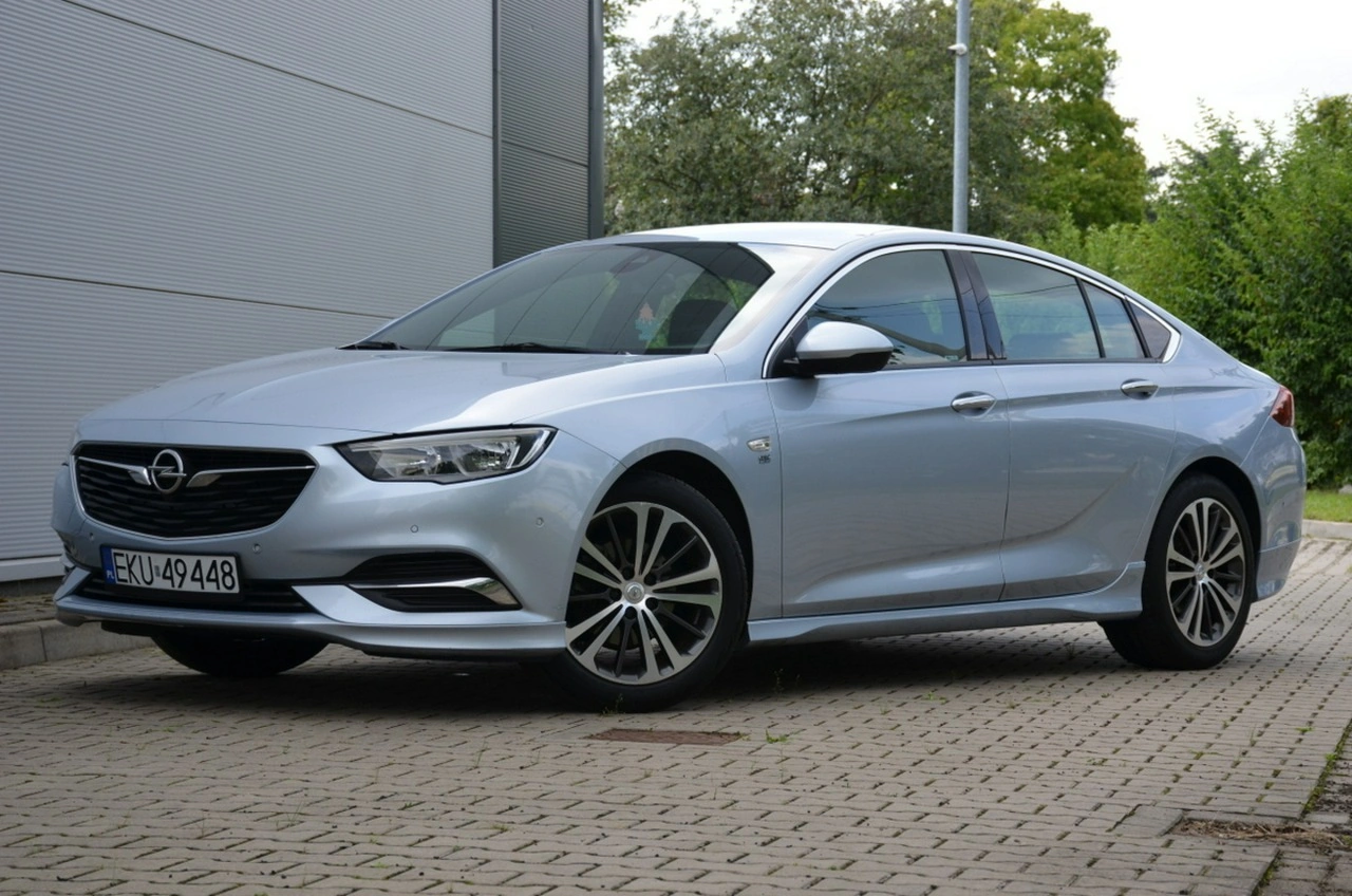 Opel Insignia - Zdjęcie 2