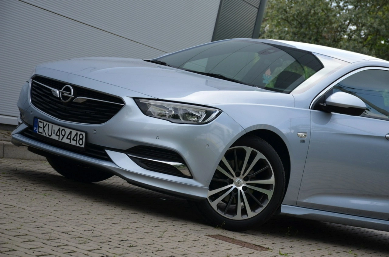 Opel Insignia - Zdjęcie 3