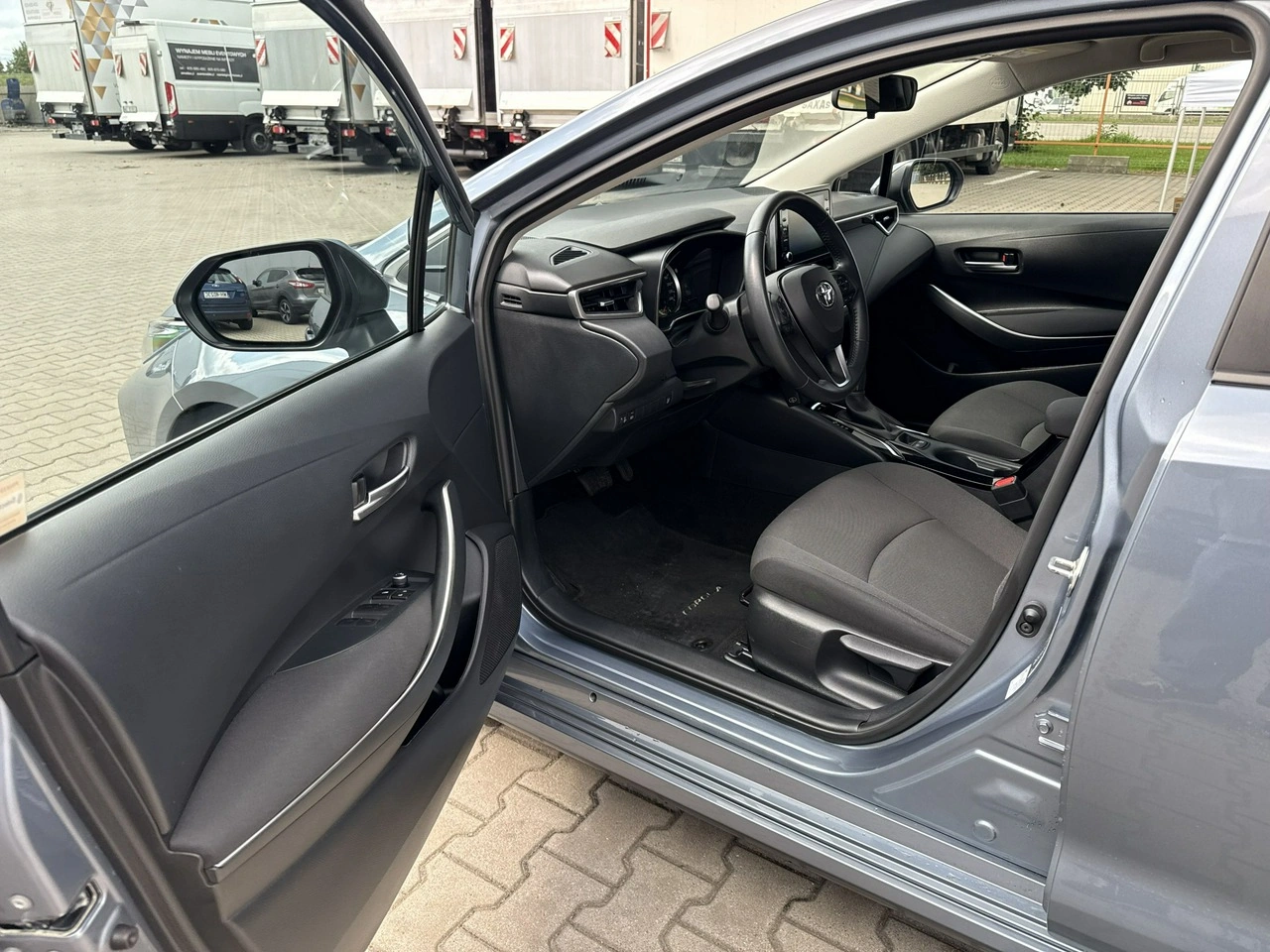 Toyota Corolla - Zdjęcie 9
