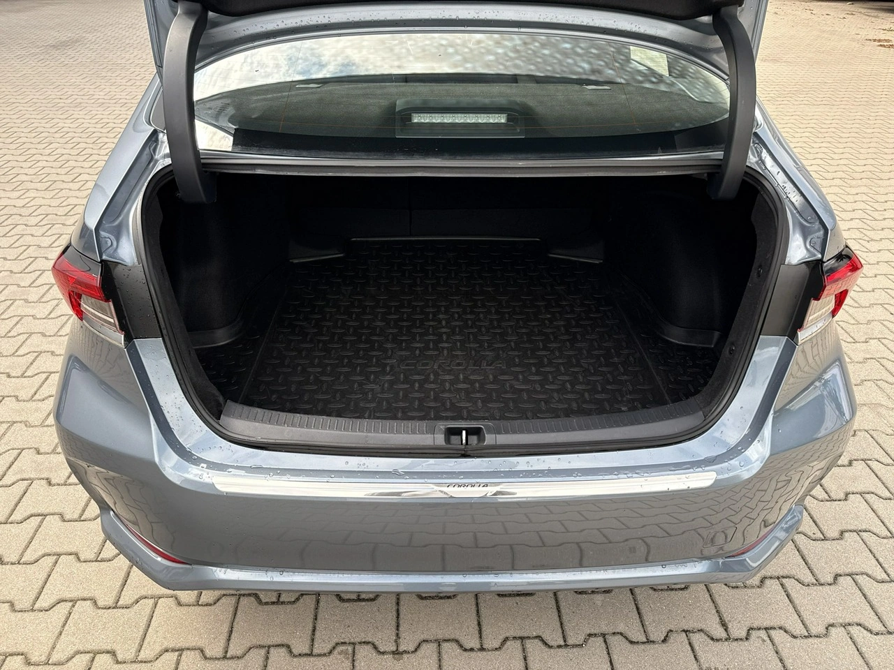 Toyota Corolla - Zdjęcie 15