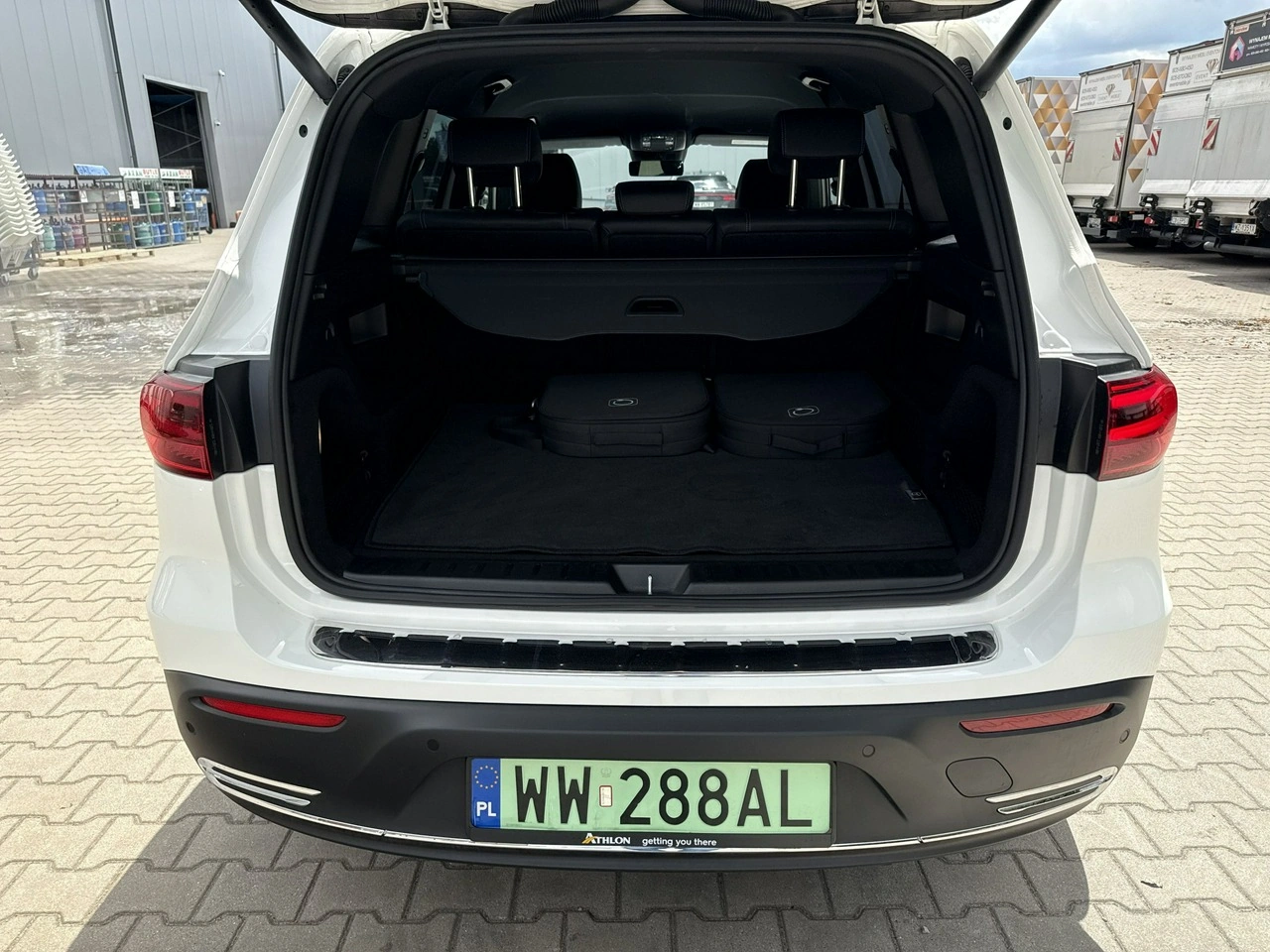 Mercedes EQB - Zdjęcie 15