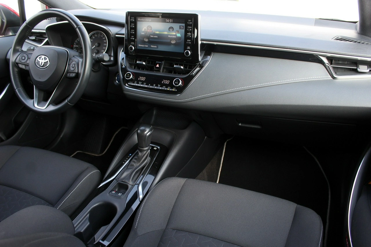 Toyota Corolla - Zdjęcie 10