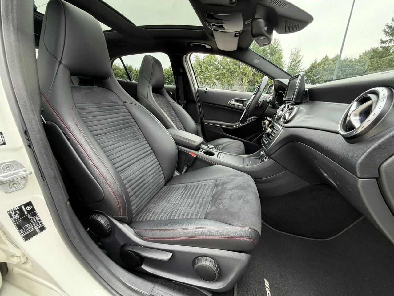 Mercedes GLA 220 - Zdjęcie 35
