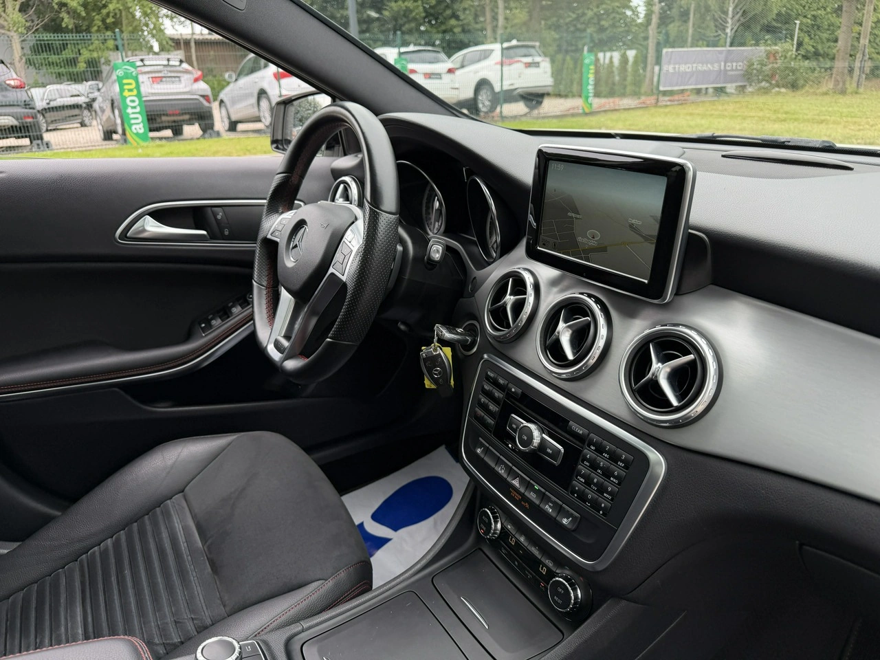 Mercedes GLA 220 - Zdjęcie 36