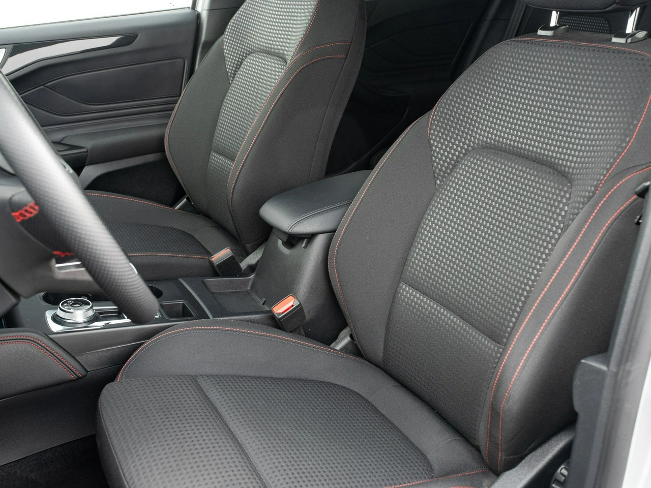 Ford Focus - Zdjęcie 11