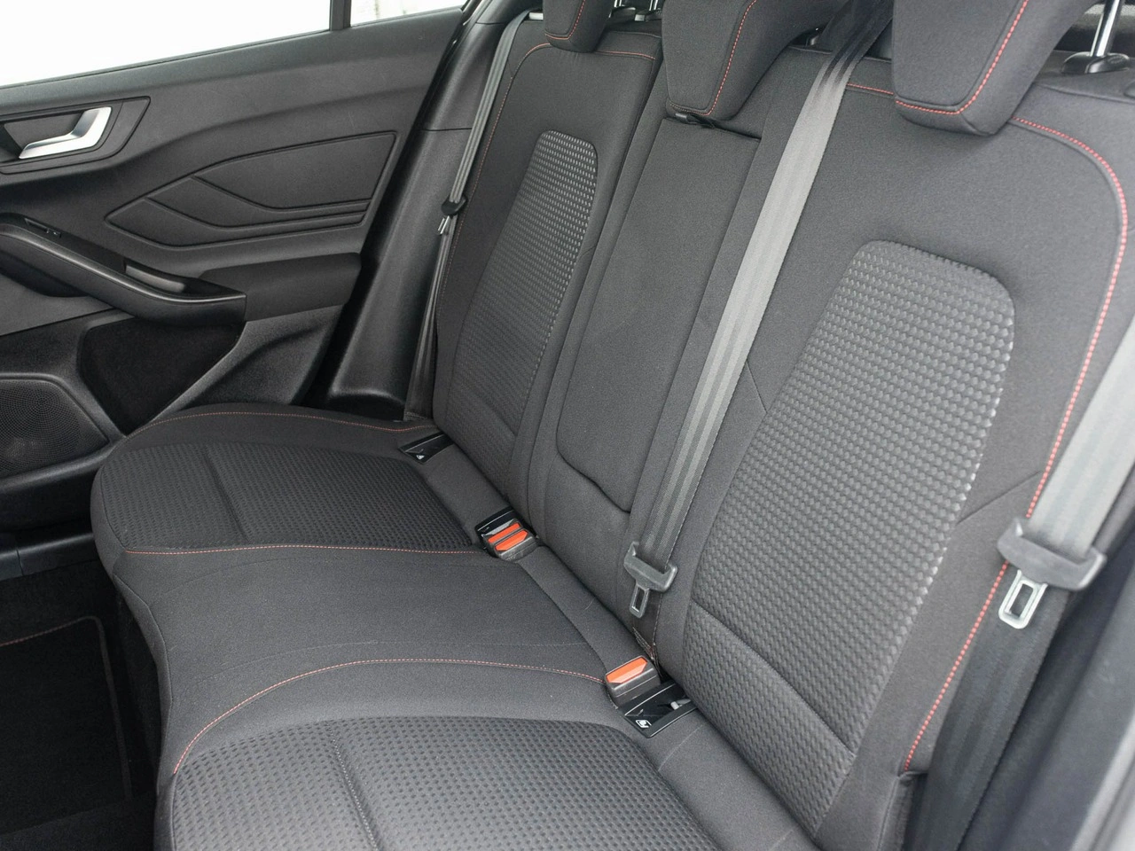 Ford Focus - Zdjęcie 24