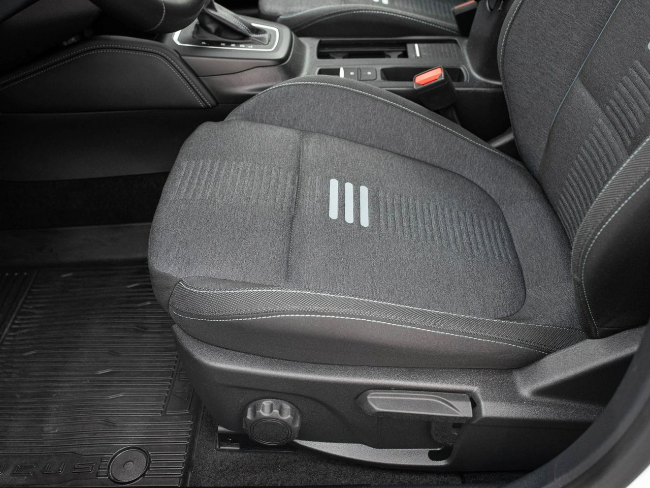 Ford Focus - Zdjęcie 9