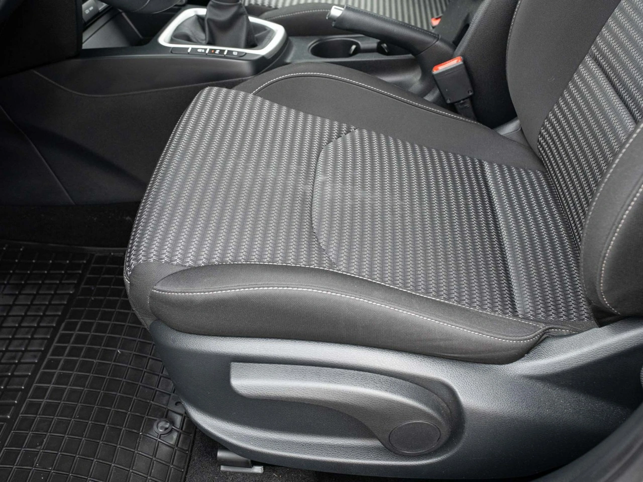 Kia Ceed - Zdjęcie 9