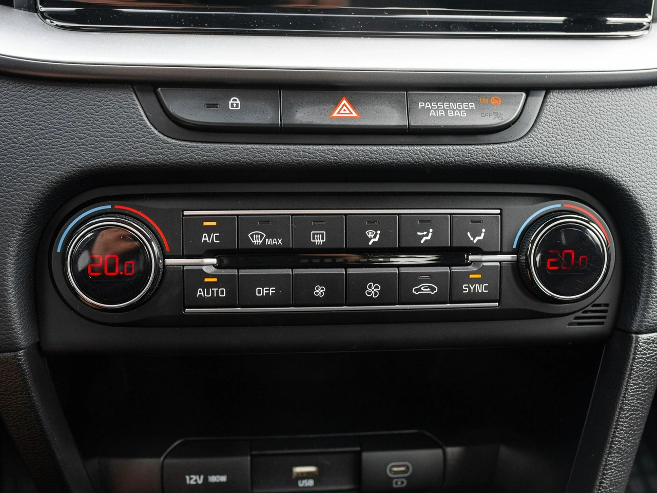 Kia Ceed - Zdjęcie 14