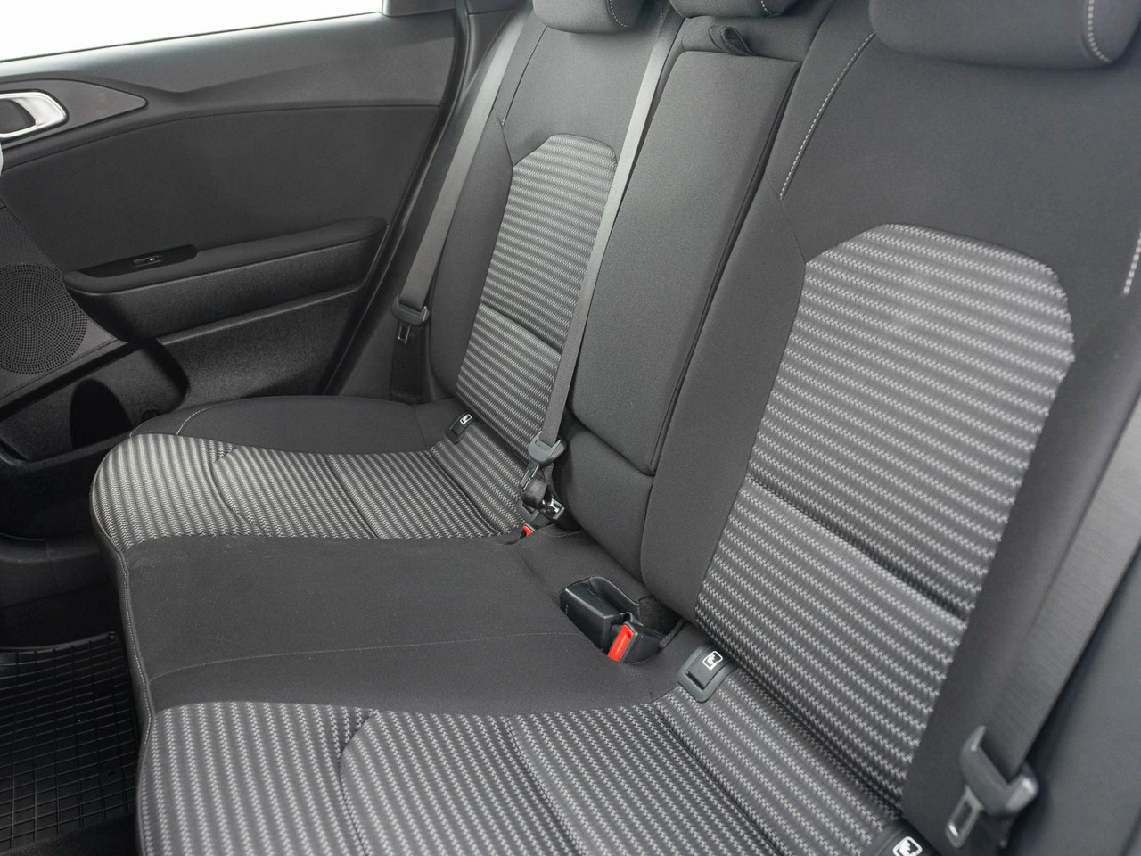 Kia Ceed - Zdjęcie 22