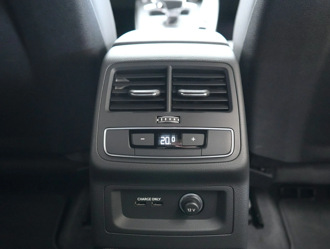 Audi A4 - Zdjęcie 30