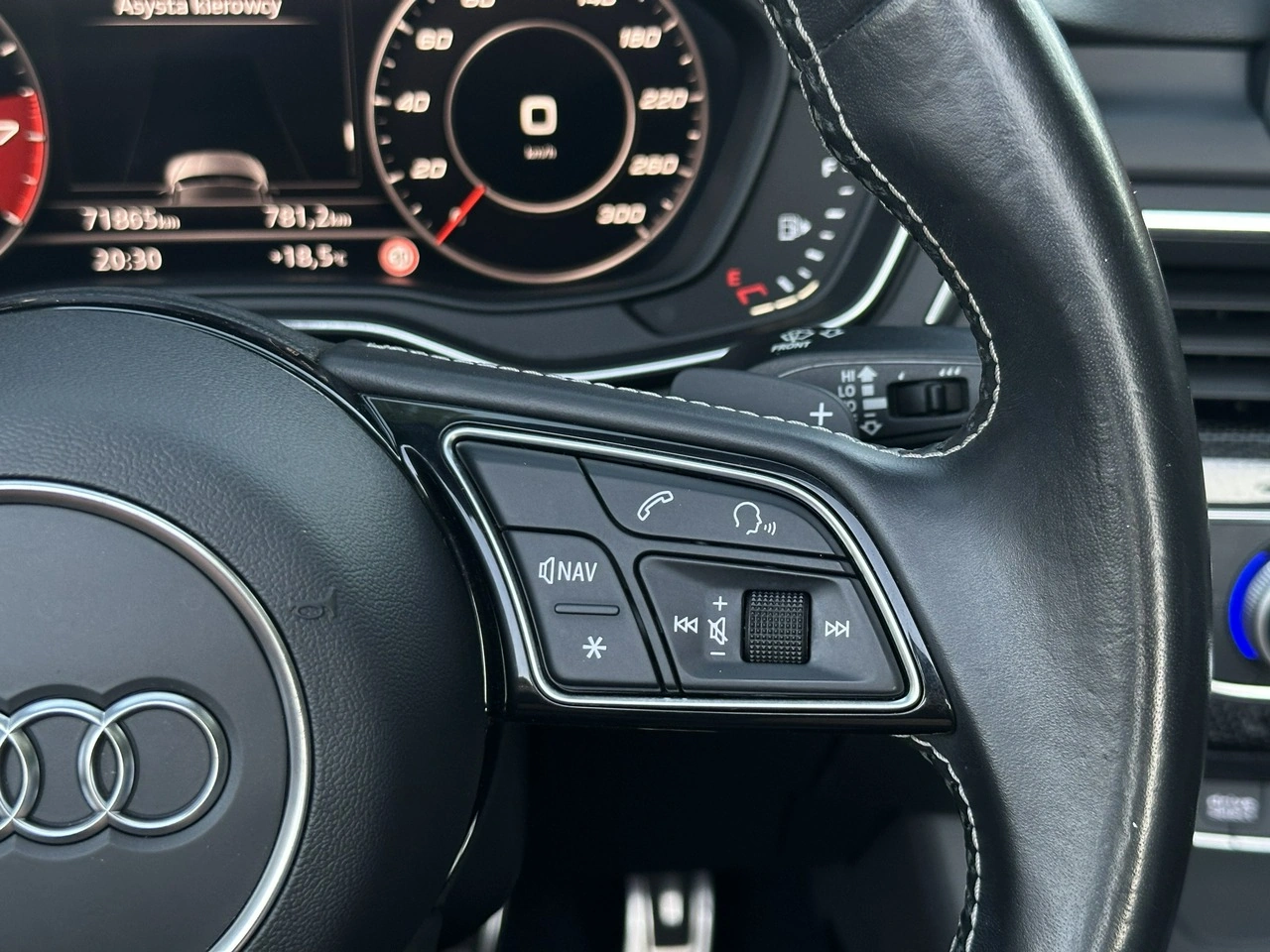 Audi S5 - Zdjęcie 33