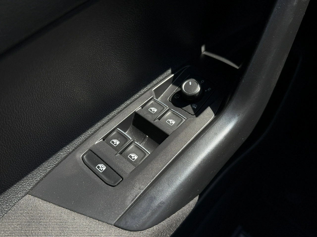 Volkswagen Taigo - Zdjęcie 13