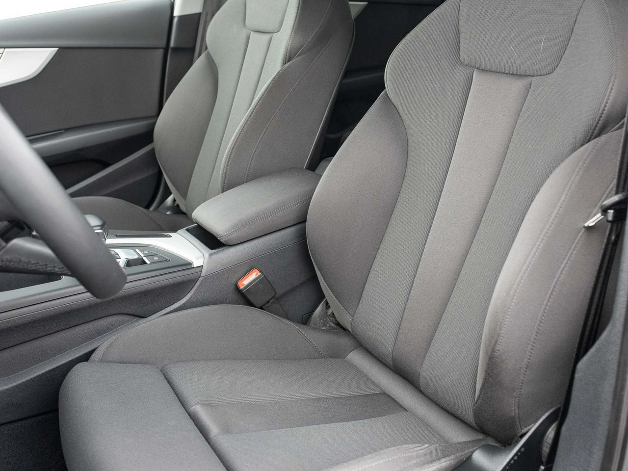 Audi A4 - Zdjęcie 10