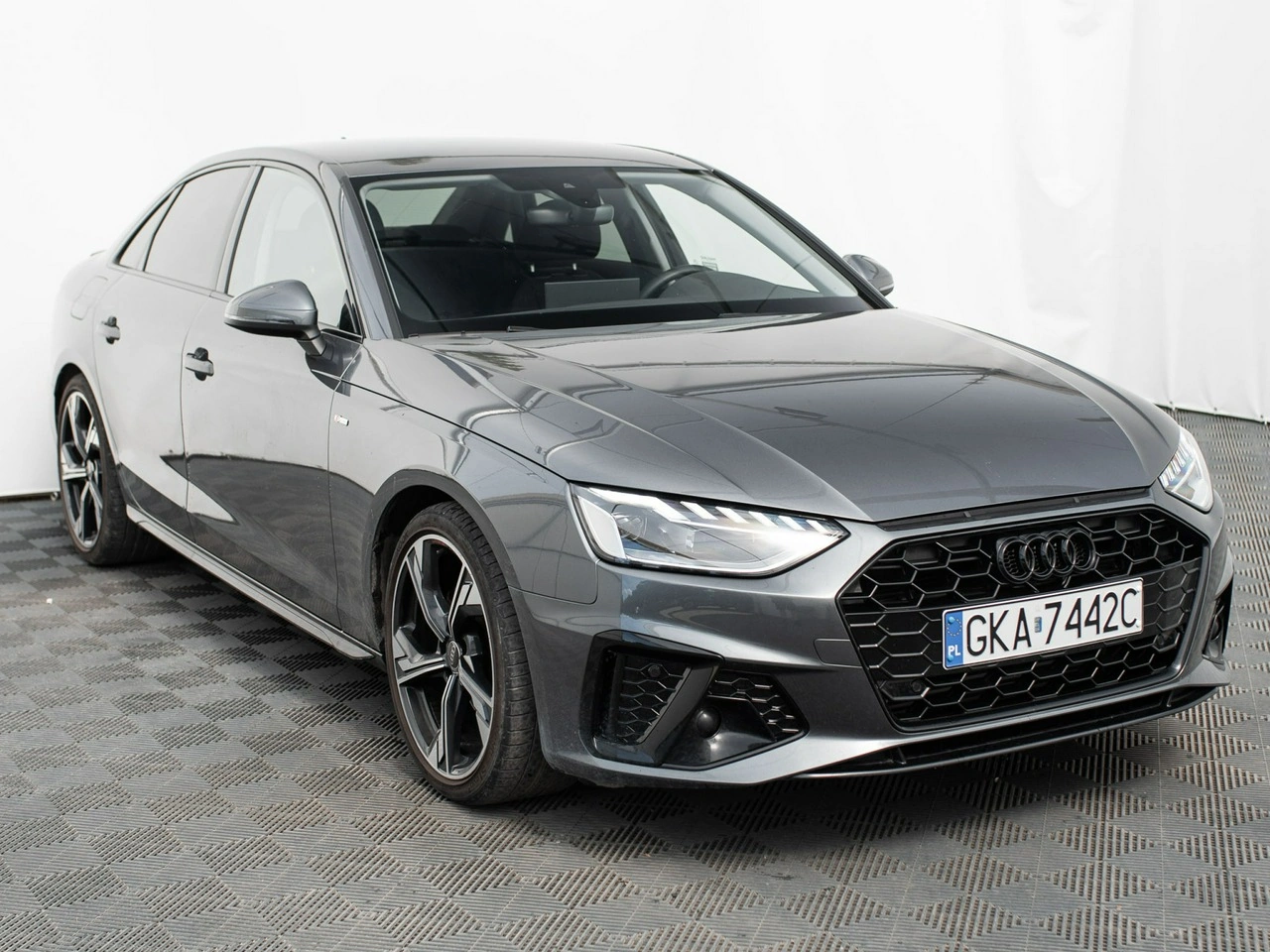 Audi A4 - Zdjęcie 2
