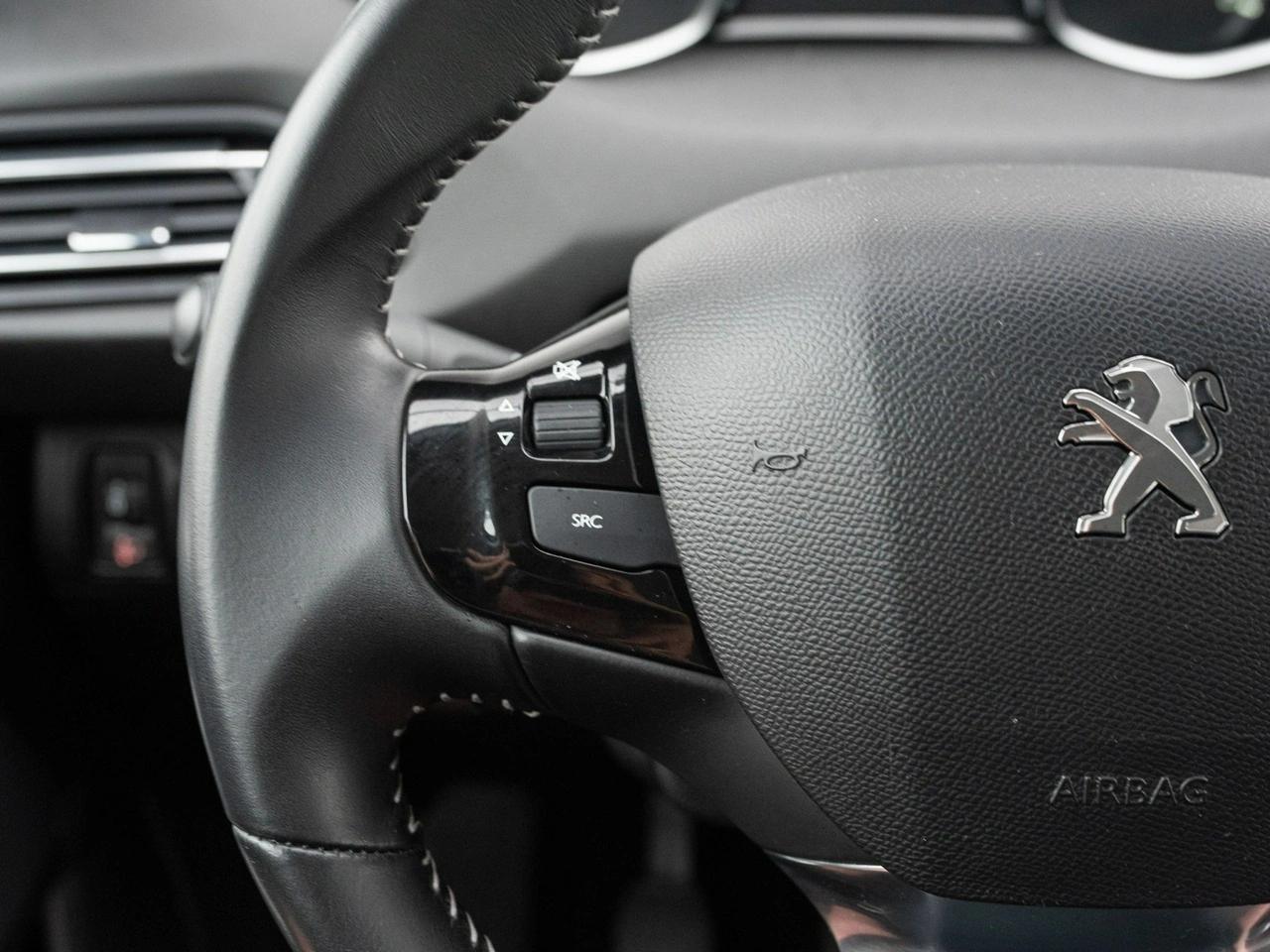 Peugeot 308 SW - Zdjęcie 12