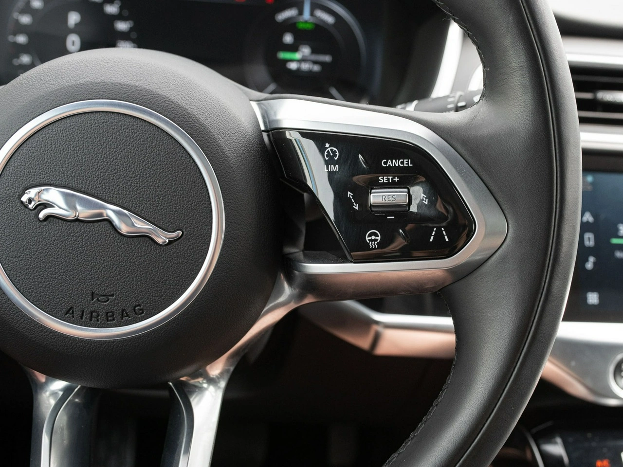 Jaguar I-Pace - Zdjęcie 13