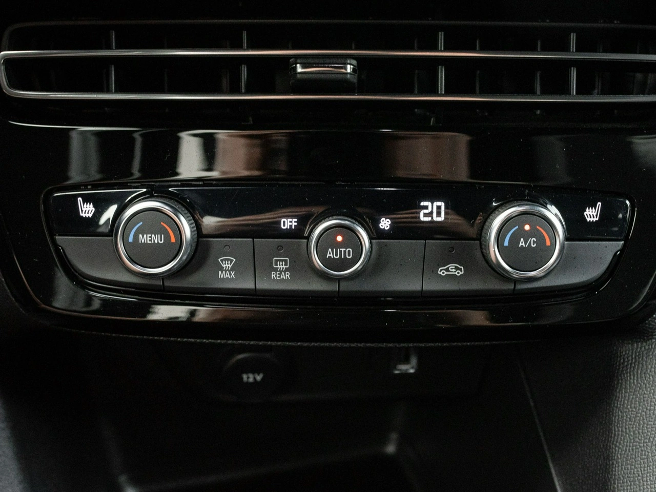 Opel Mokka - Zdjęcie 15