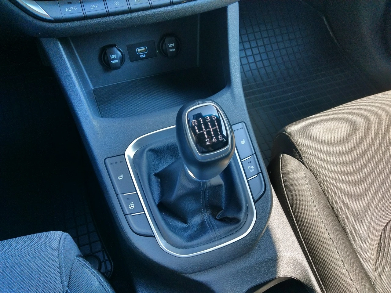 Hyundai i30 - Zdjęcie 20