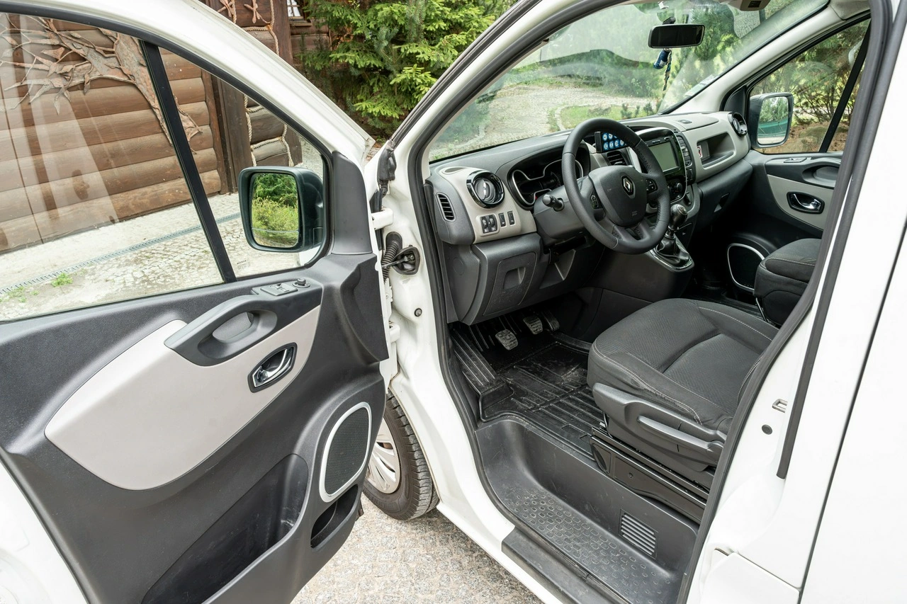 Renault Trafic - Zdjęcie 46