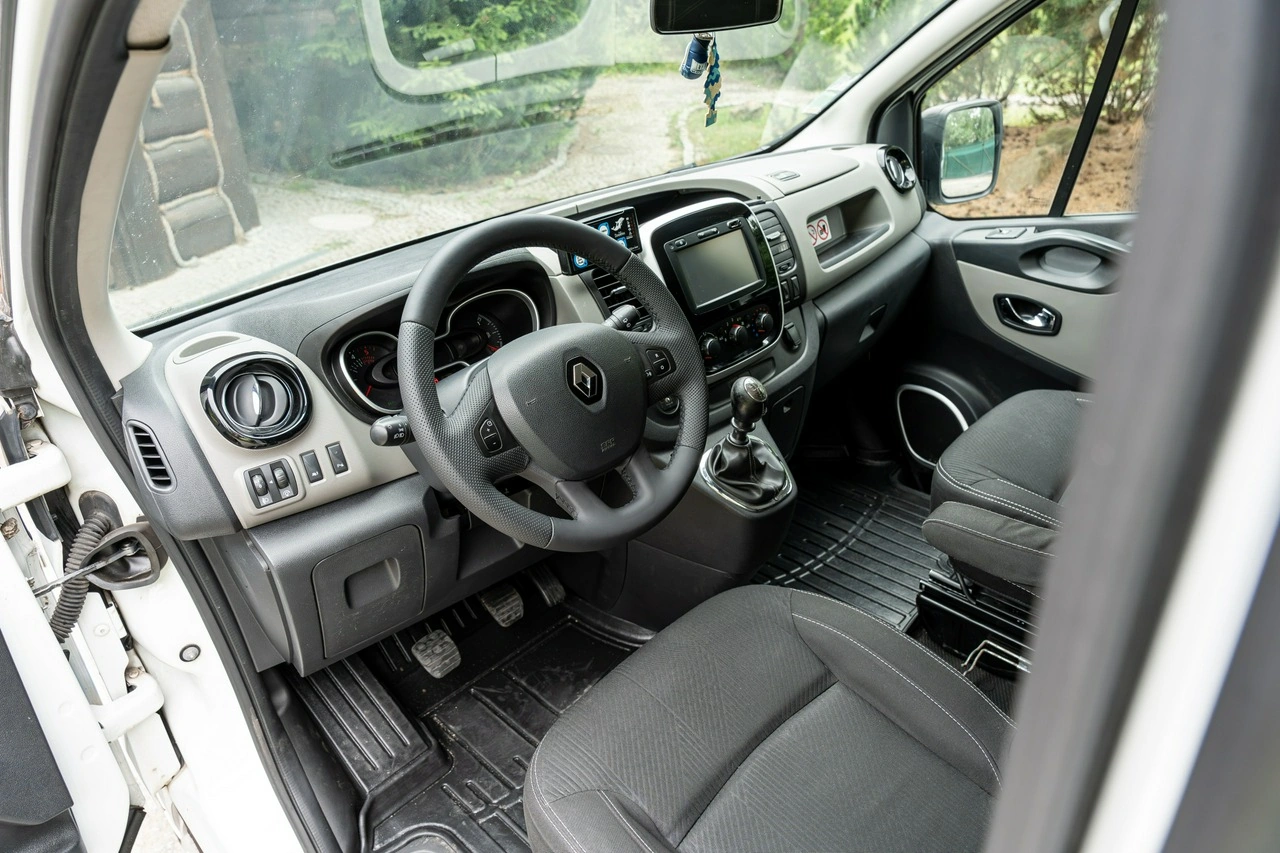 Renault Trafic - Zdjęcie 50