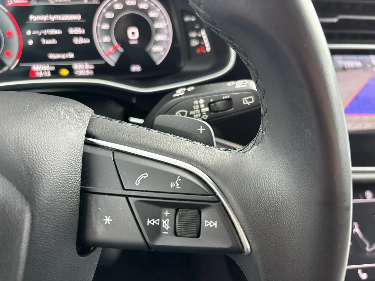 Audi Q8 - Zdjęcie 26