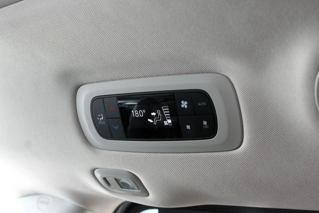 Chrysler Pacifica - Zdjęcie 20