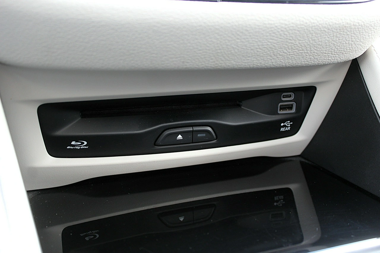 Chrysler Pacifica - Zdjęcie 40