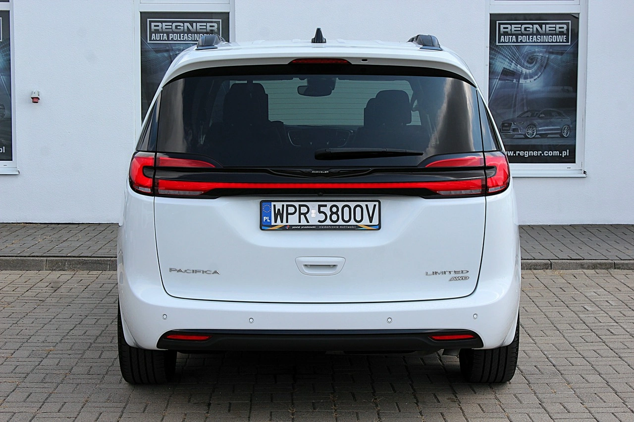 Chrysler Pacifica - Zdjęcie 4