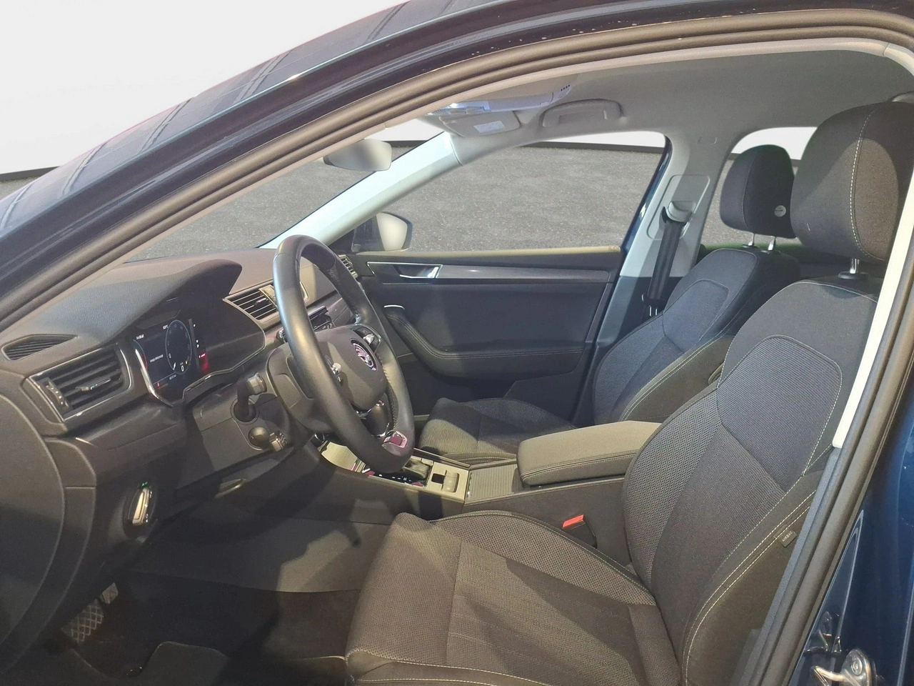Skoda Superb - Zdjęcie 8
