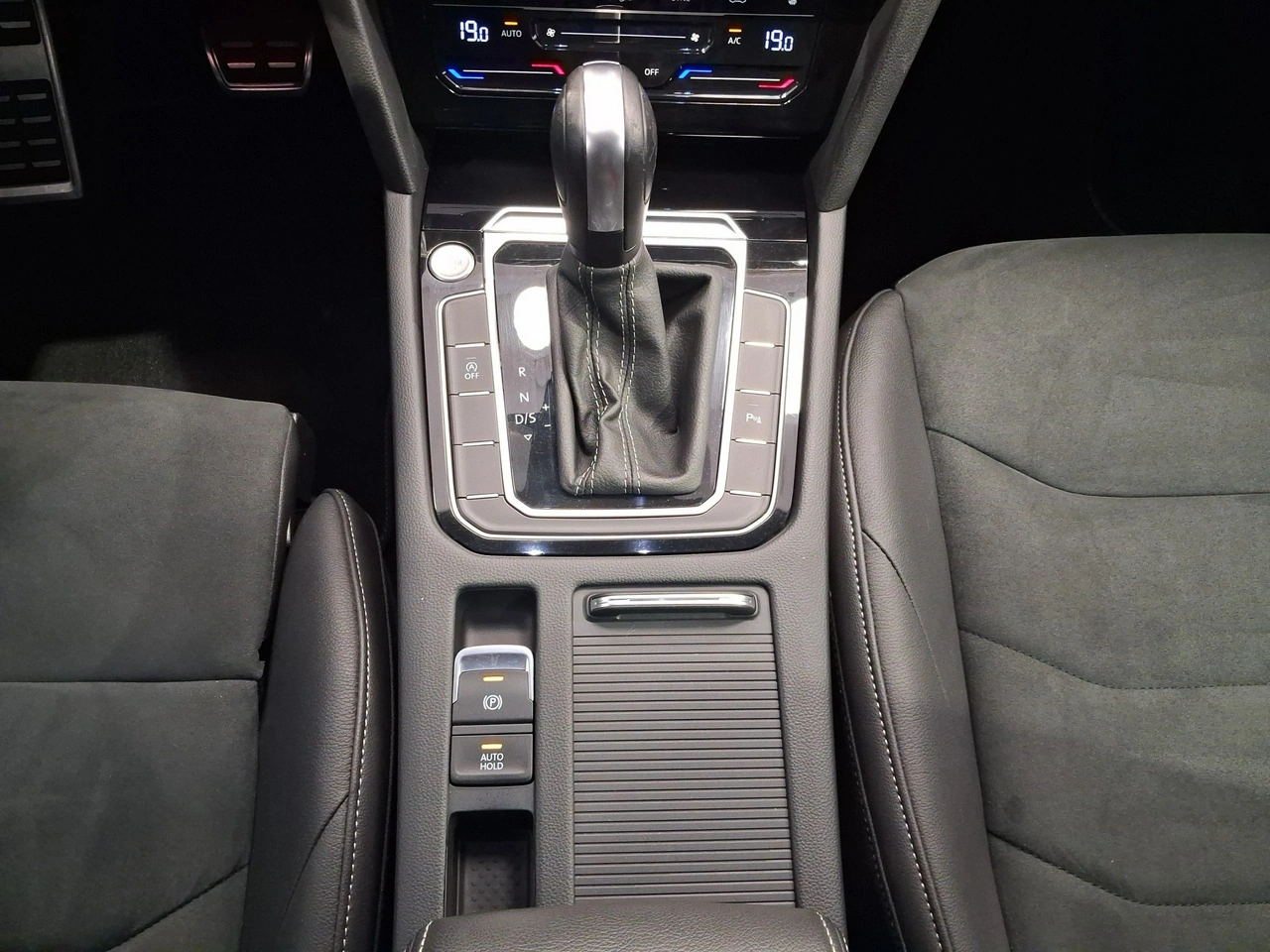 Volkswagen Arteon - Zdjęcie 20