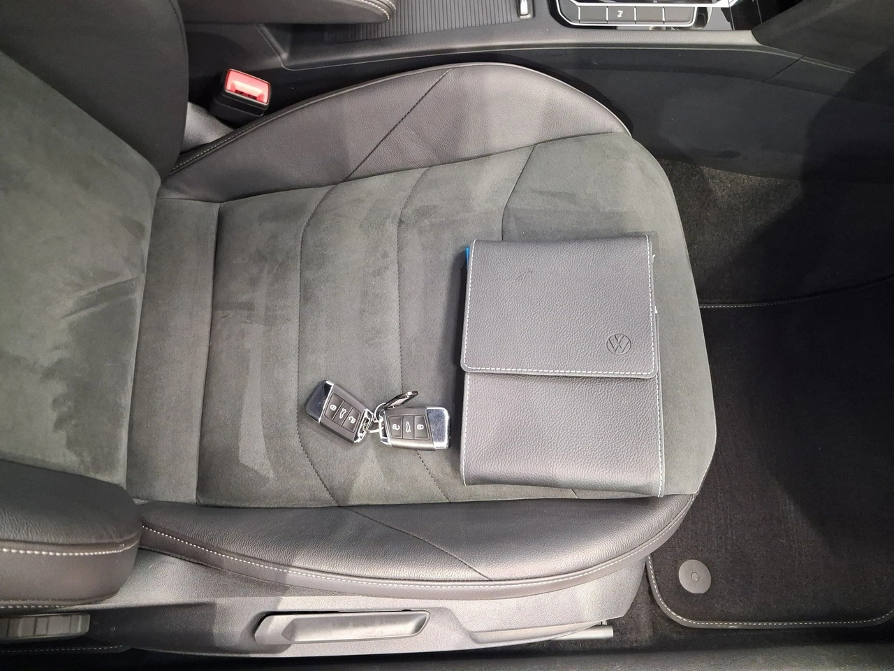Volkswagen Arteon - Zdjęcie 27