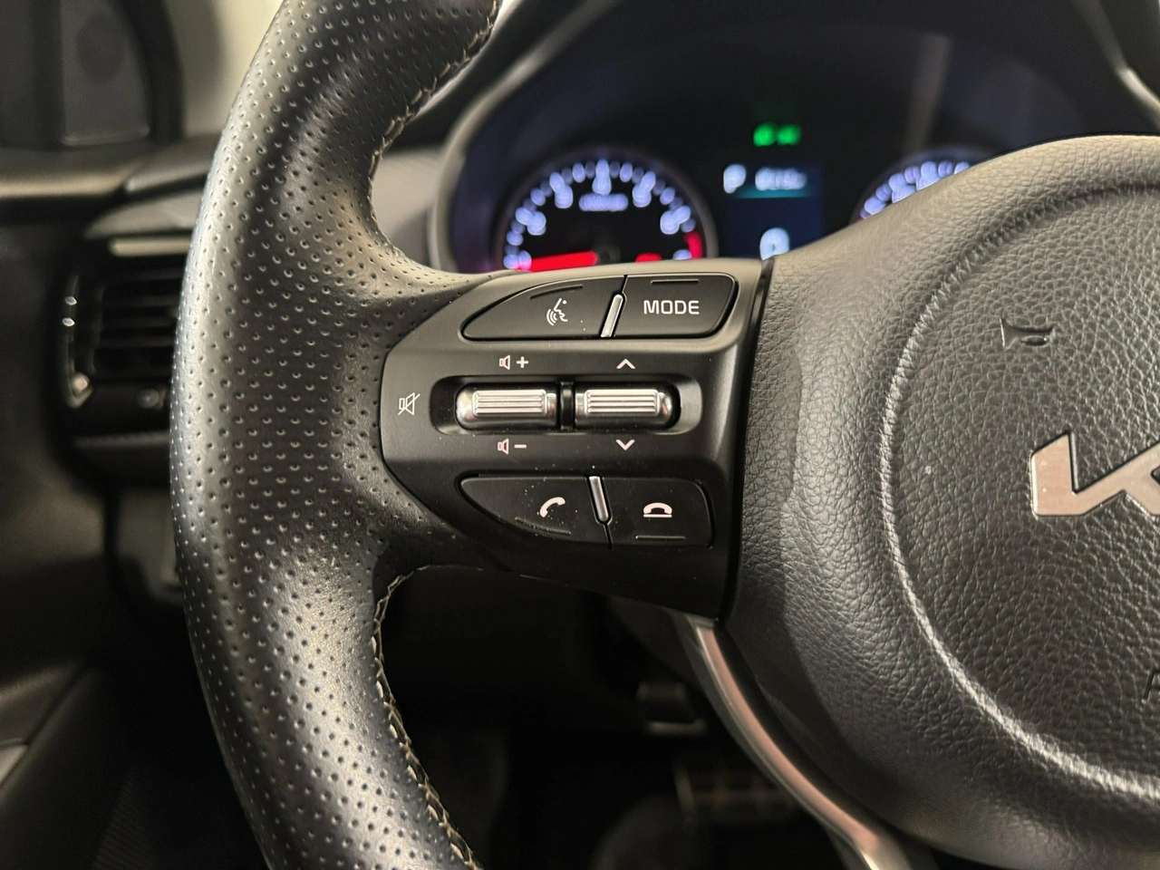 Kia Rio - Zdjęcie 15