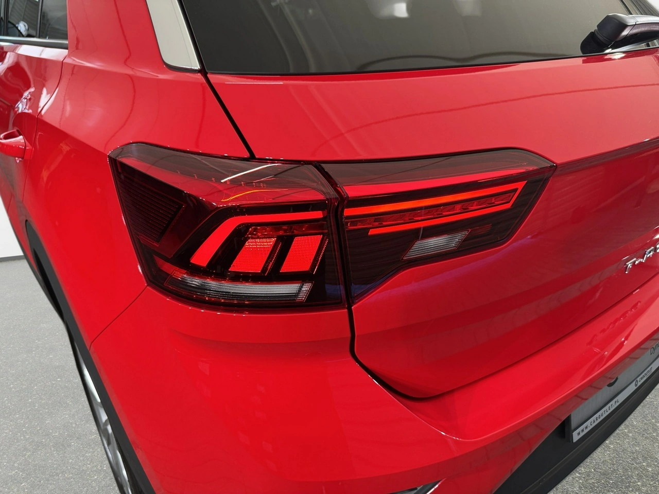 Volkswagen T-Roc - Zdjęcie 10