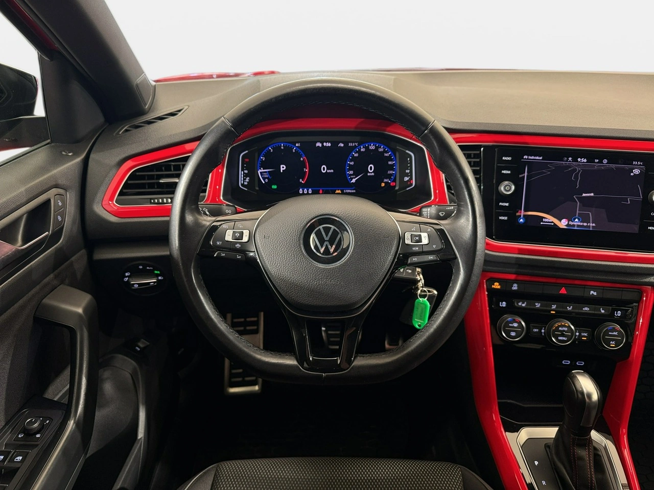 Volkswagen T-Roc - Zdjęcie 12