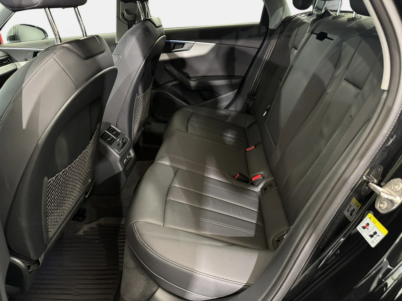 Audi A4 - Zdjęcie 28