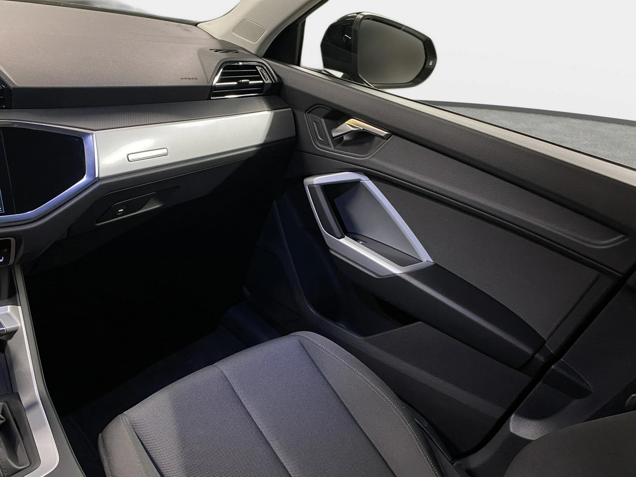 Audi Q3 - Zdjęcie 33