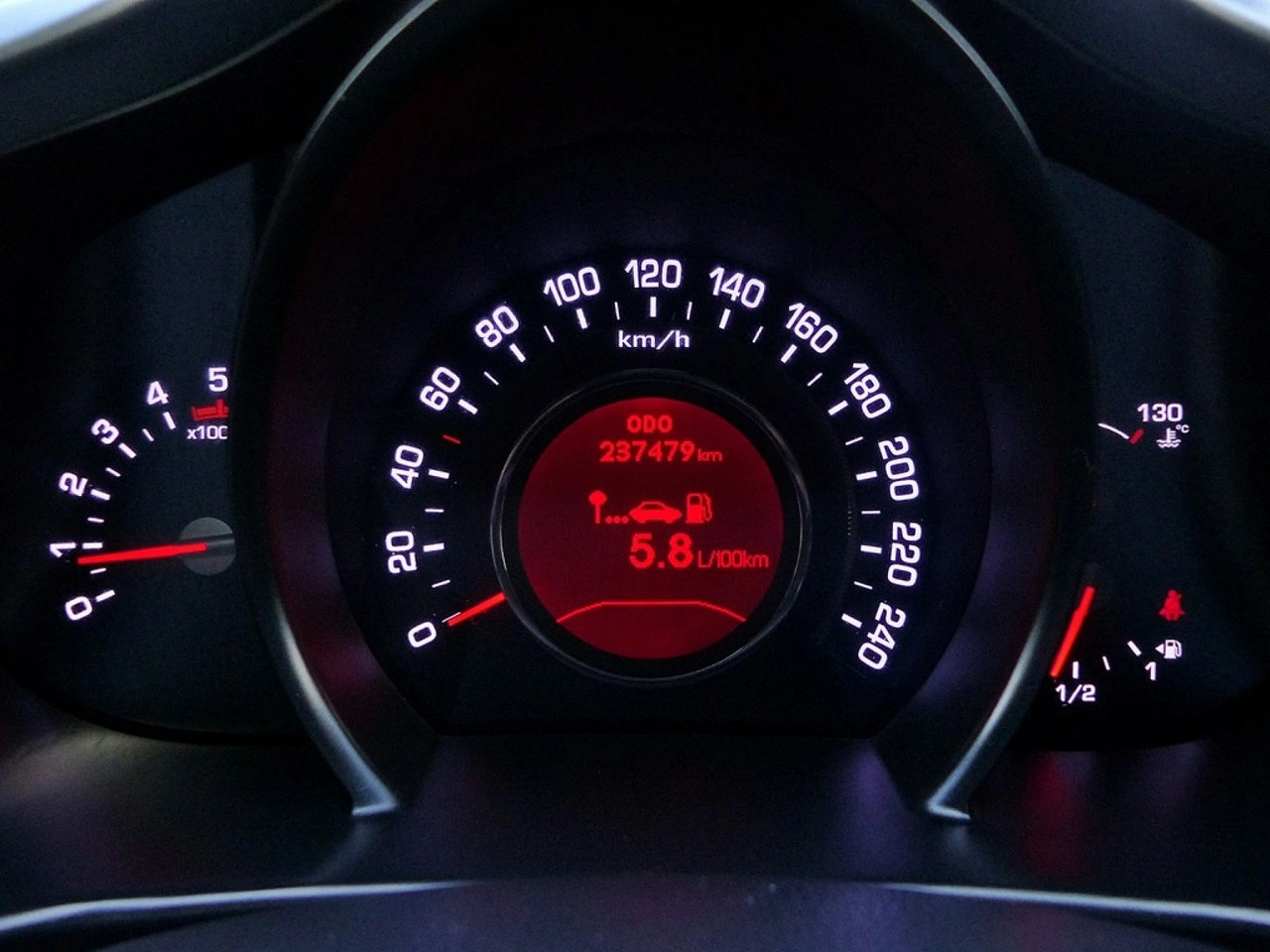Kia Sportage - Zdjęcie 27
