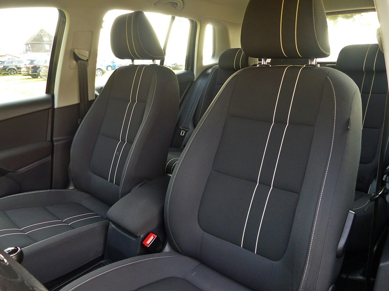 Volkswagen Tiguan - Zdjęcie 18