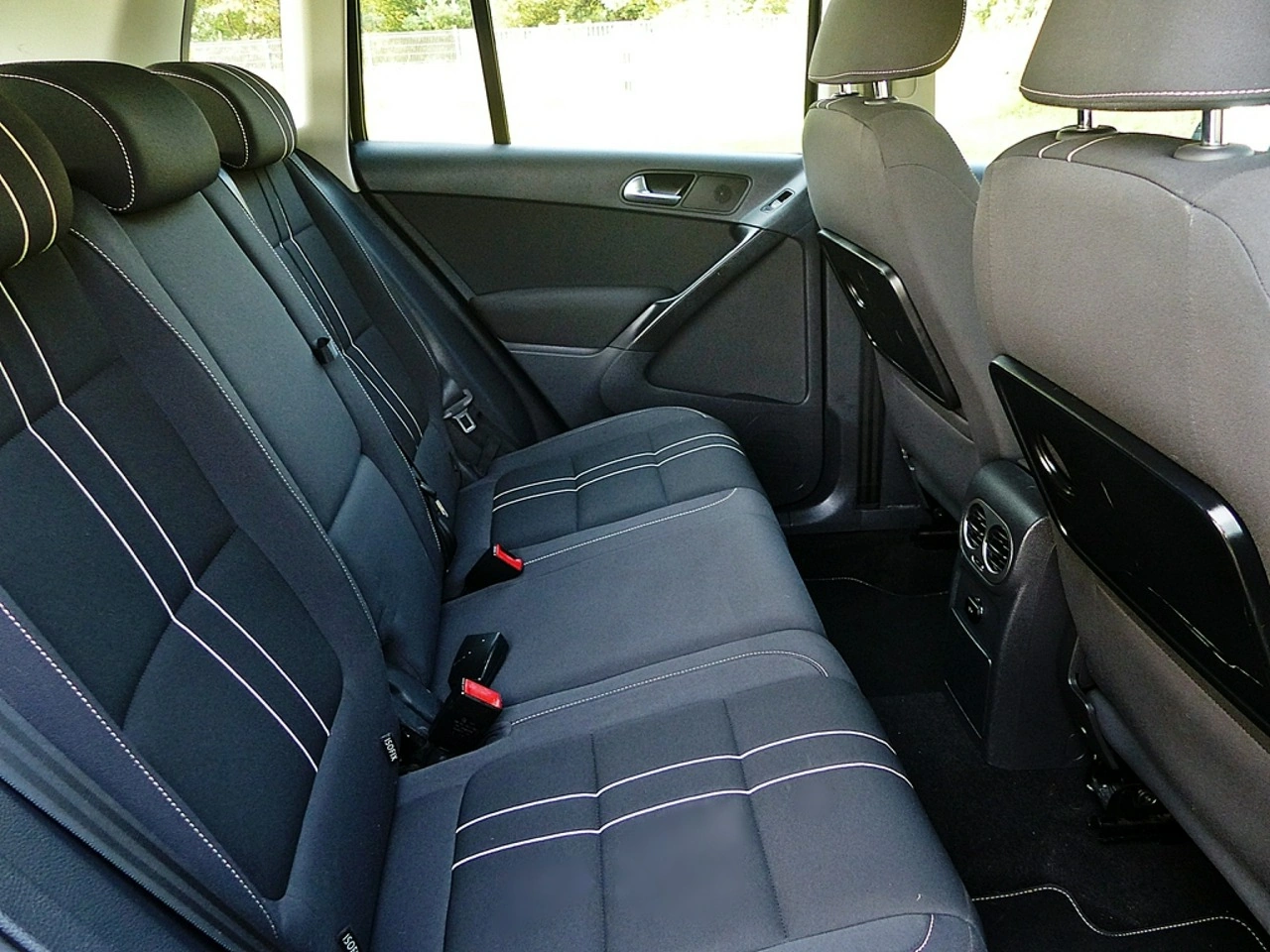 Volkswagen Tiguan - Zdjęcie 21