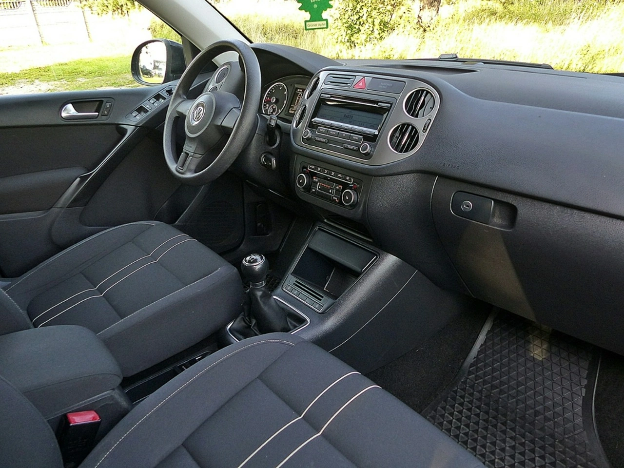 Volkswagen Tiguan - Zdjęcie 22