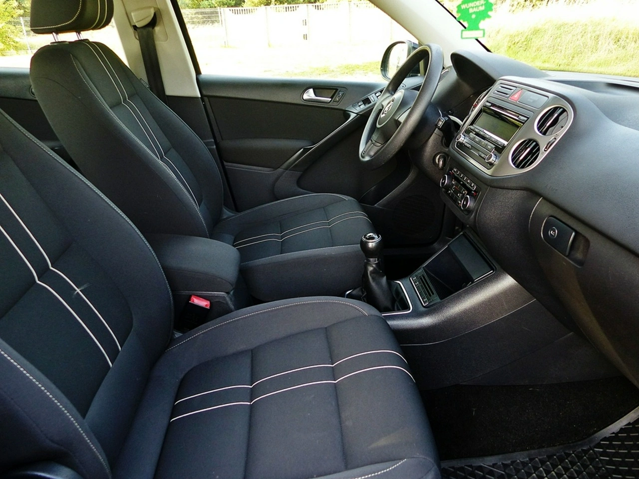 Volkswagen Tiguan - Zdjęcie 23